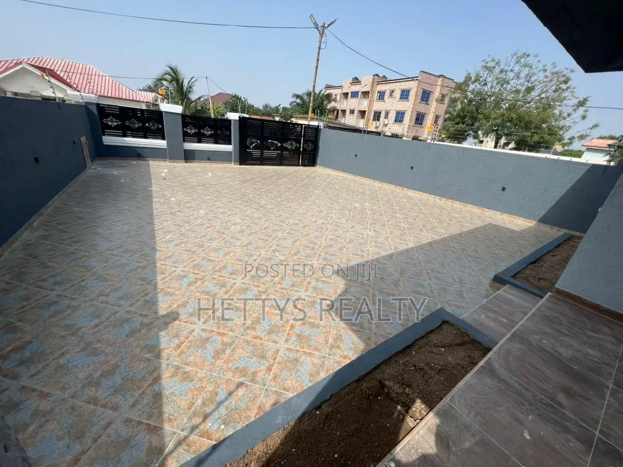 3bdrm House in Ablekuma for sale