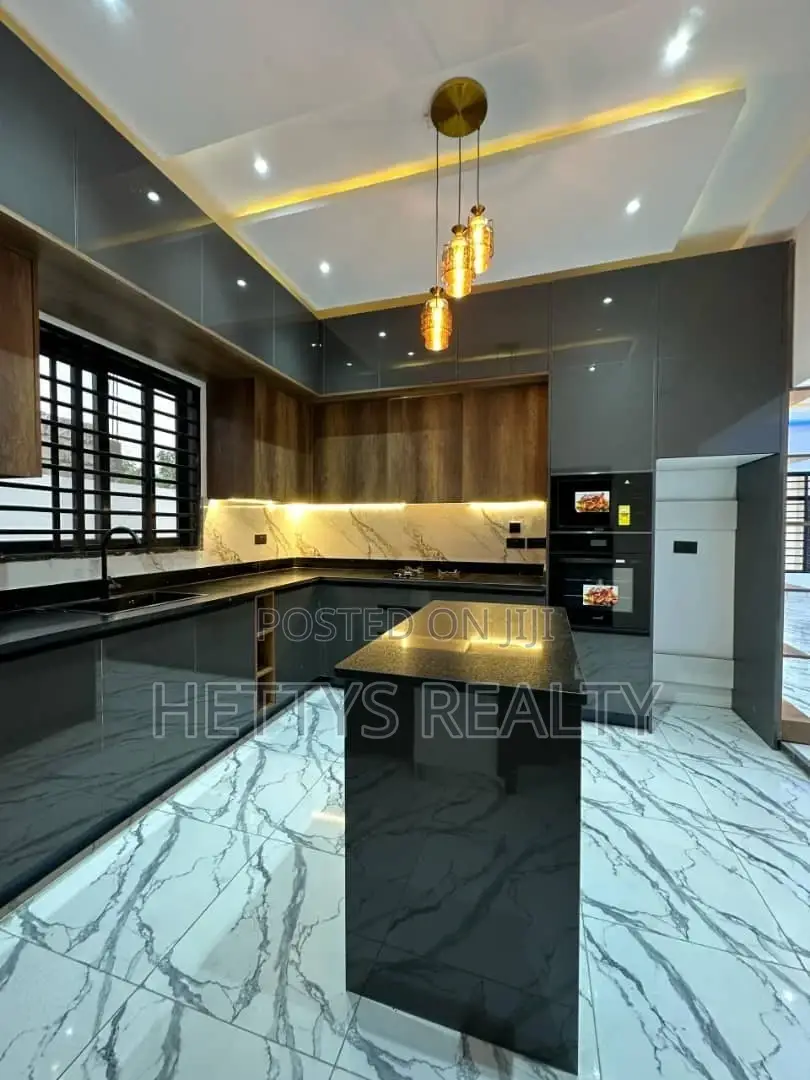 3bdrm Apartment in East Legon for sale