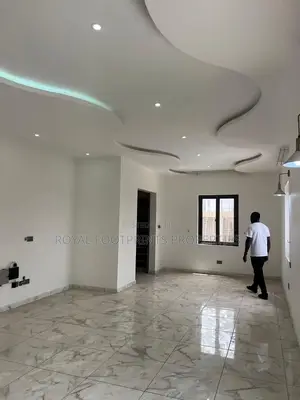 4bdrm House in Luxelooks Properties, Ashaley Botwe for rent