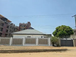 4bdrm House in Pokuase for sale