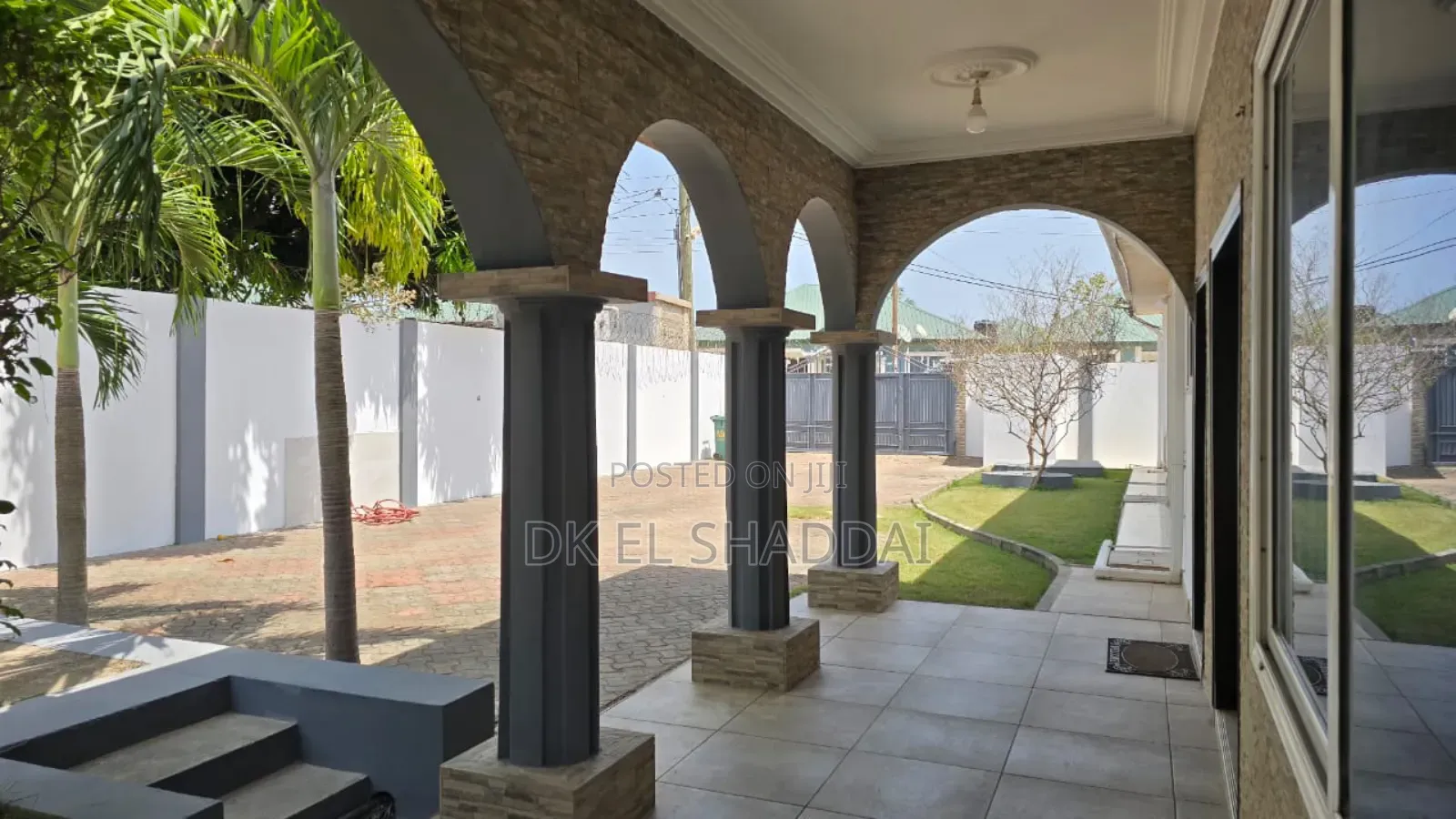 4bdrm House in Pokuase for sale