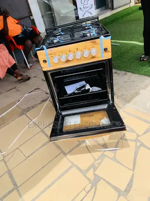 Hot  Cake on Wooden Like Gas Cooker Oven Grill 4burner