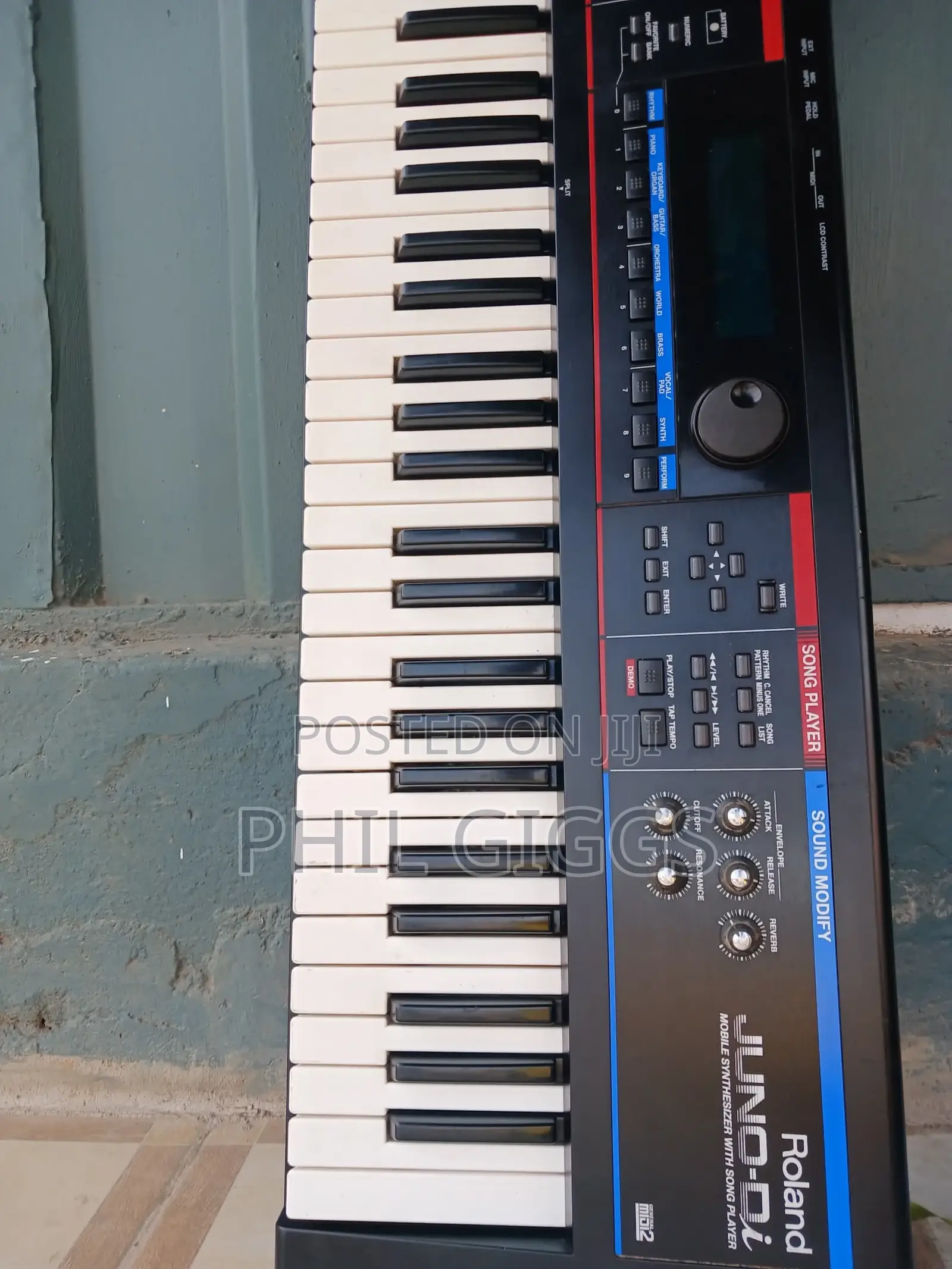 Roland Juno Di 61keys