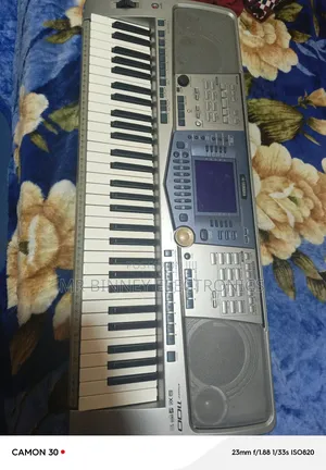Yamaha PSR 1100