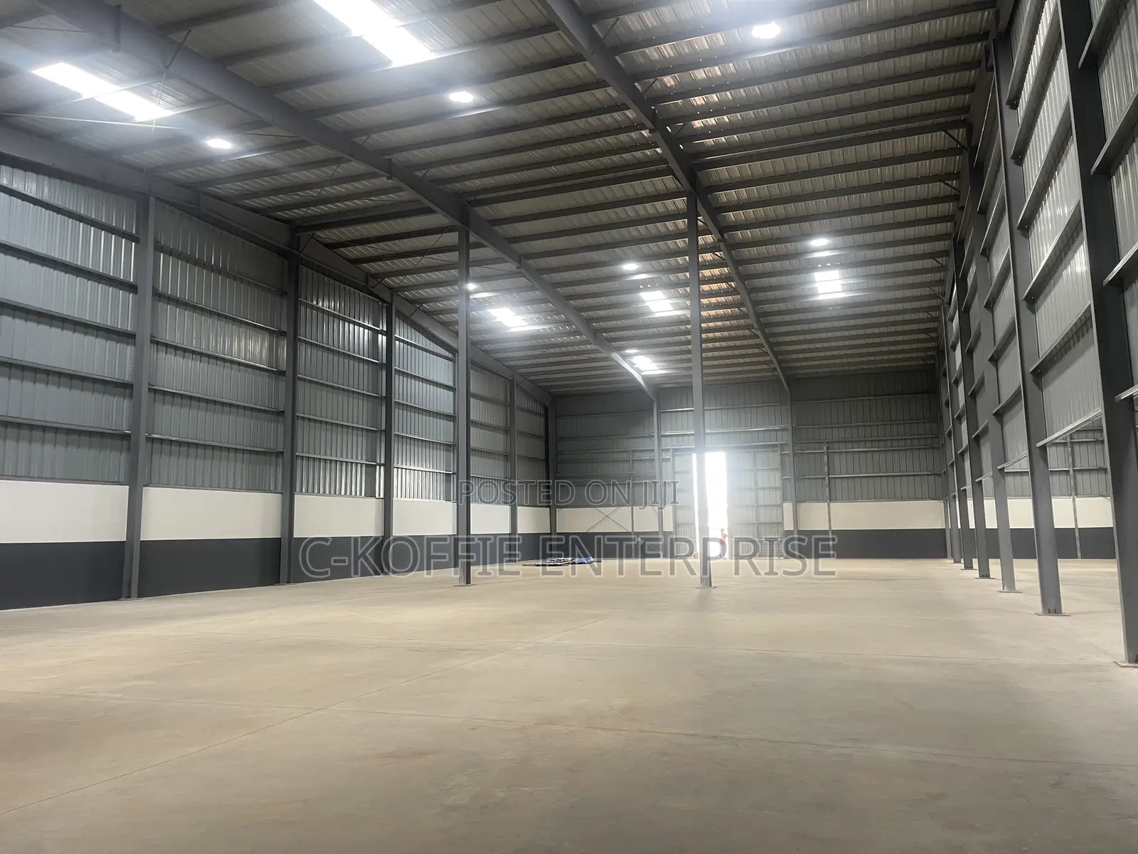2,200 SQM Warehouse at Tema for Rent