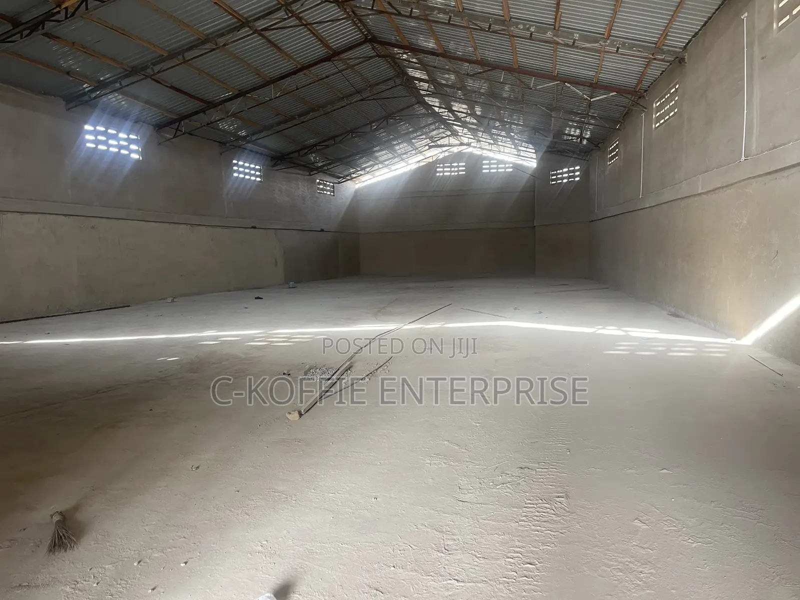 650 SQM Warehouse at Amasaman for Rent