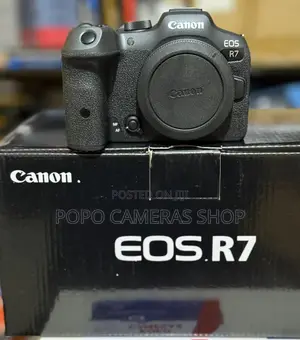 Canon Eos R7 Body