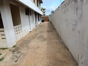 5bdrm House in Labone for sale