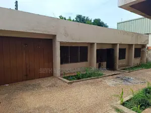5bdrm House in Labone for sale