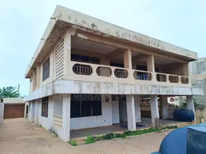 5bdrm House in Labone for sale