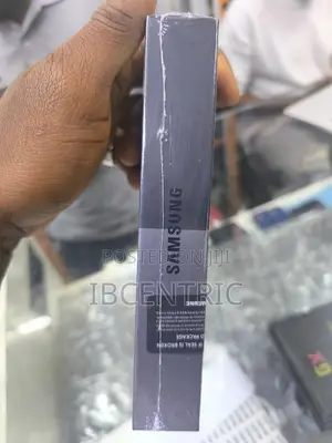New Samsung Galaxy Z Fold4 256 GB Black