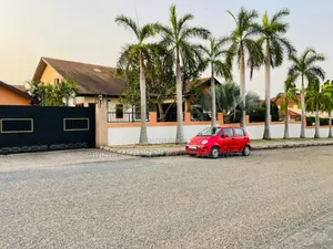 4bdrm House in Airport Residential Area for rent