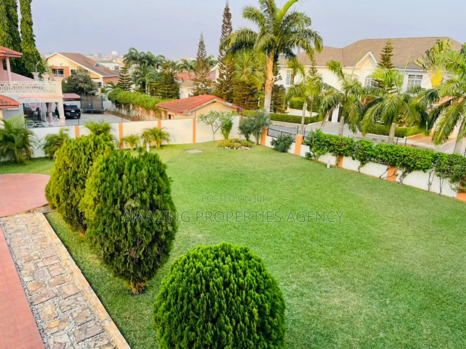 4bdrm House in Airport Residential Area for rent