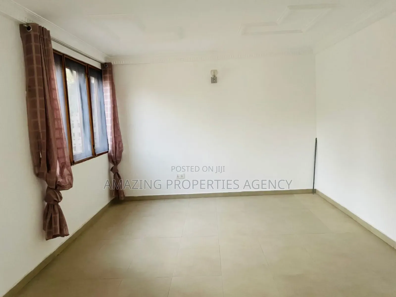 4bdrm House in Airport Residential Area for rent