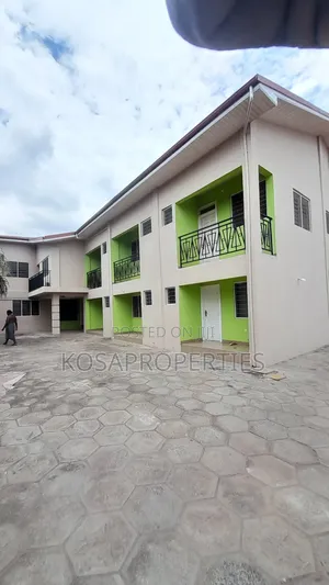20bdrm House in Hacho Ecomoc, ECOMOG for sale