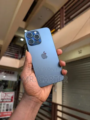 New Apple iPhone 15 Pro Max 256 GB Blue
