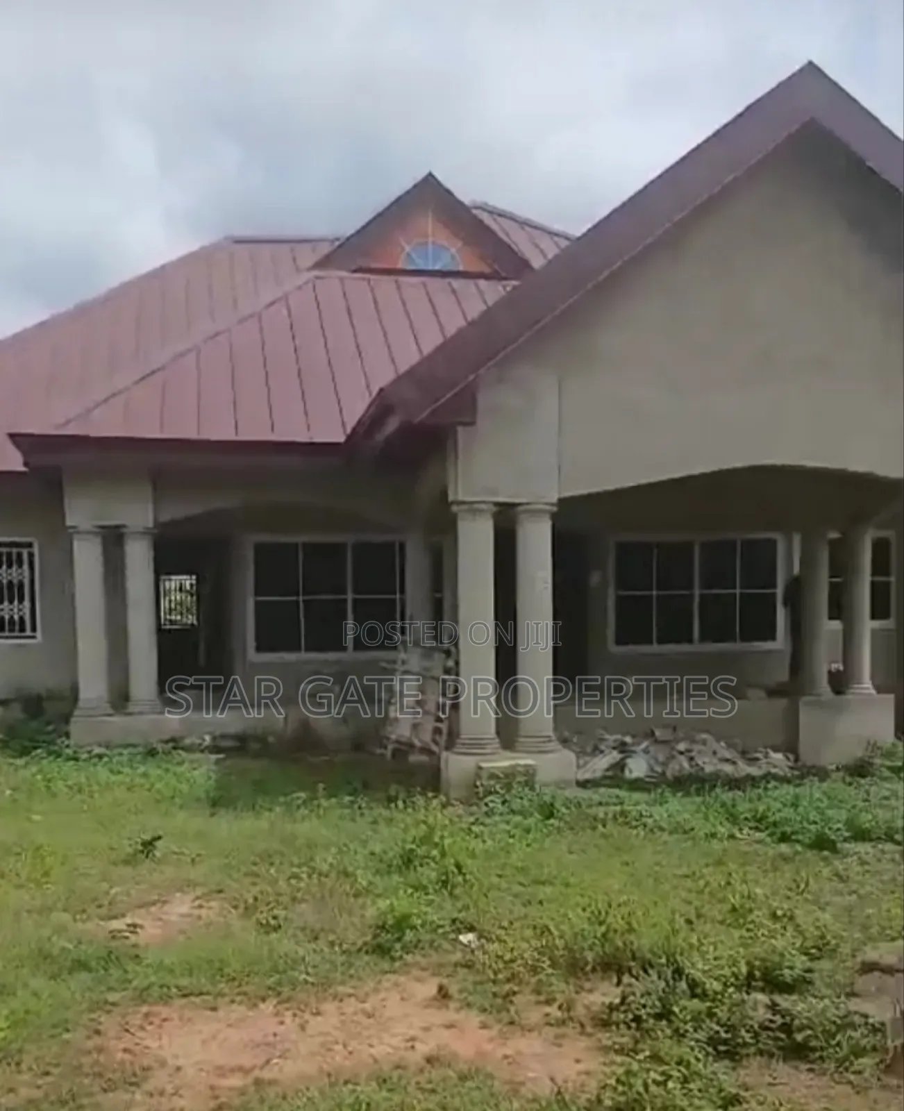 6bdrm House in Ejisu Ampabame, Kumasi Metropolitan for sale
