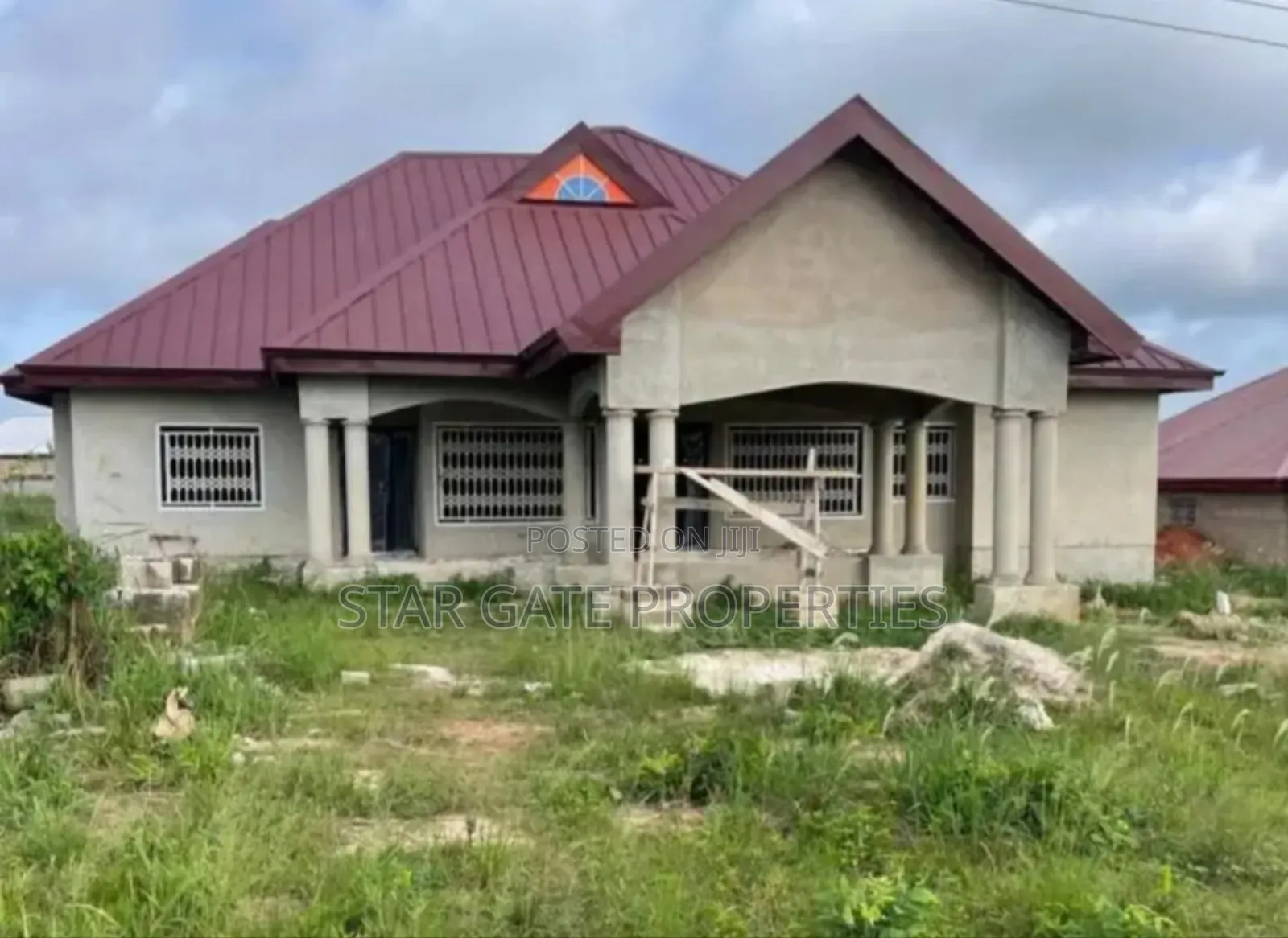 6bdrm House in Ejisu Ampabame, Kumasi Metropolitan for sale