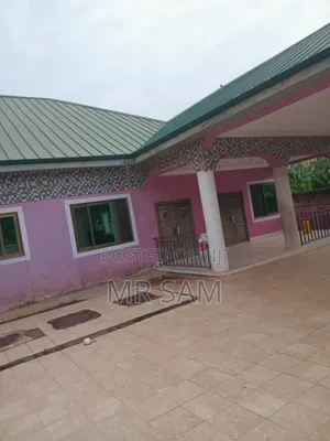4bdrm House in Sam Properties, West Hills Mall Area for sale