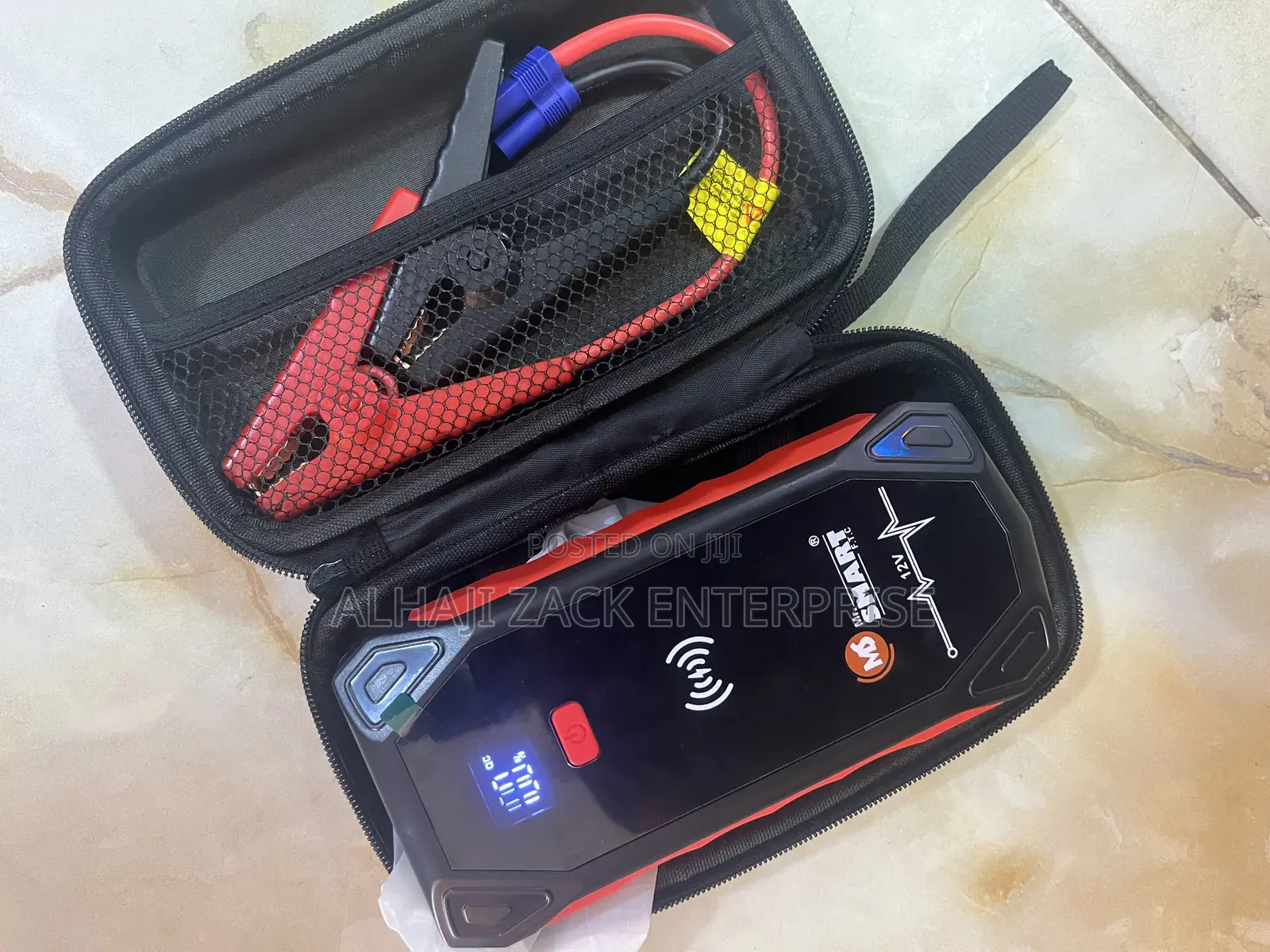 Jumper Stater for Cars With Wireless Phone Charger