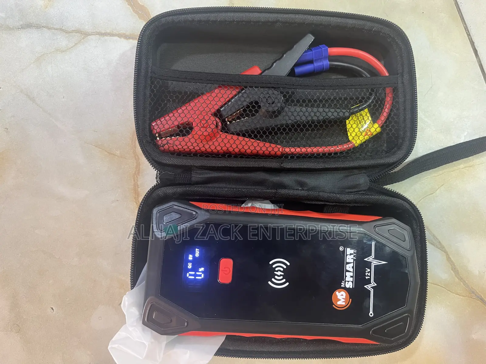 Jumper Stater for Cars With Wireless Phone Charger
