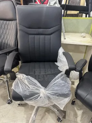 Style Swivel Chair