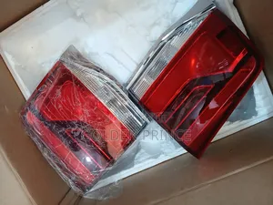Land Cruiser V8 Boot Lights 2018-19 (2pcs)