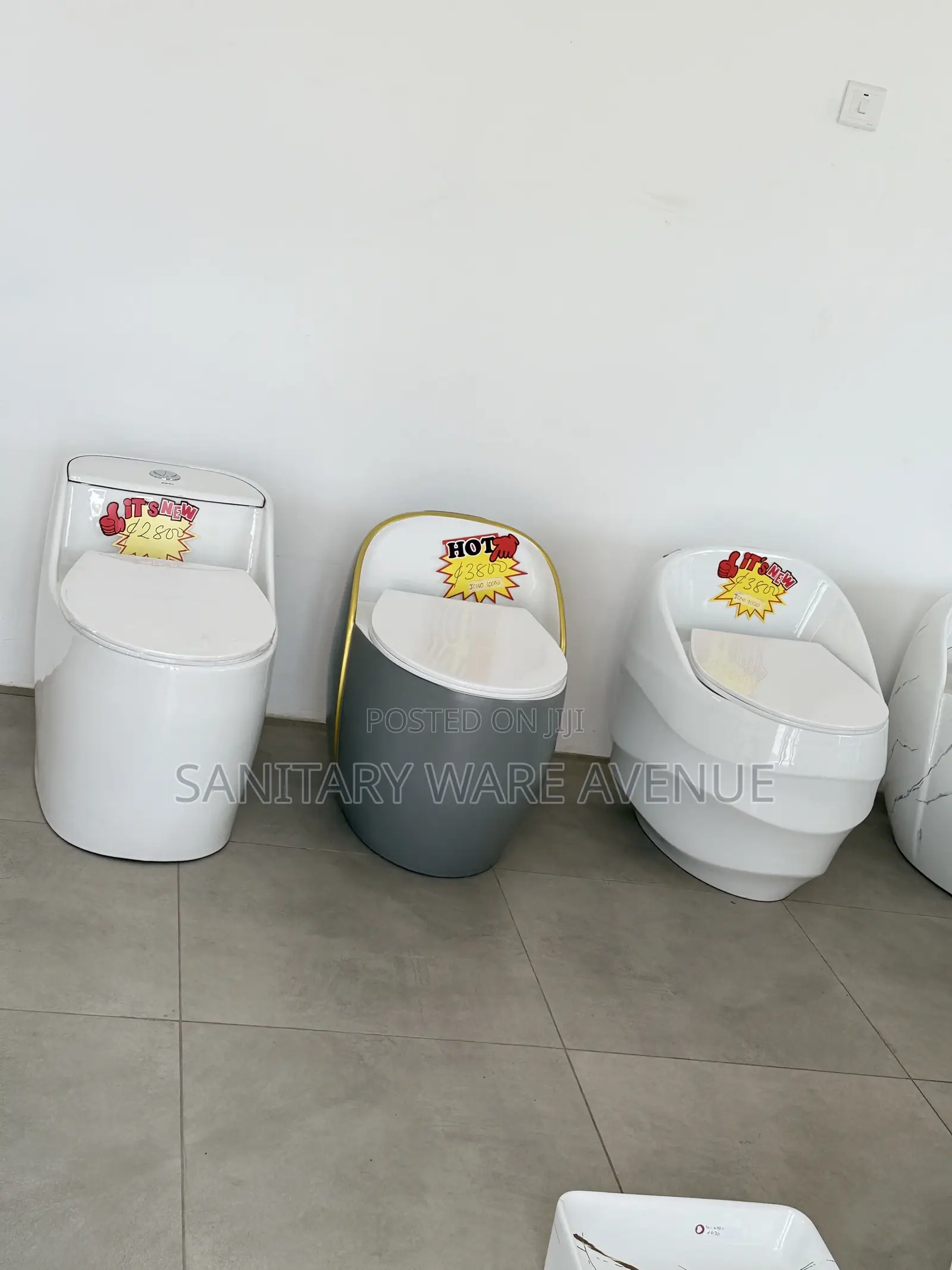 Egg Water Closet - Small Tank Toilet - Wc