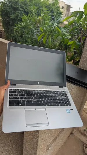 Laptop HP EliteBook 850 G3 8GB Intel Core i5 SSD 256GB