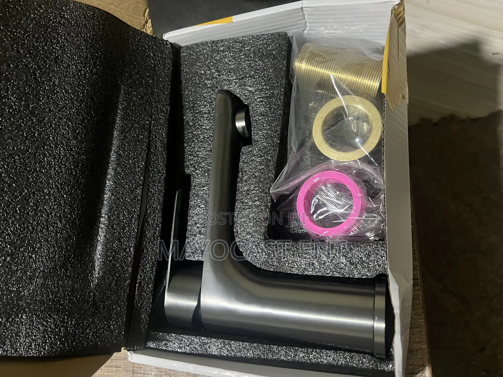Basin Faucet - Basin Tap - Bathroom Tap (Hot Cold) With Flexible Tube