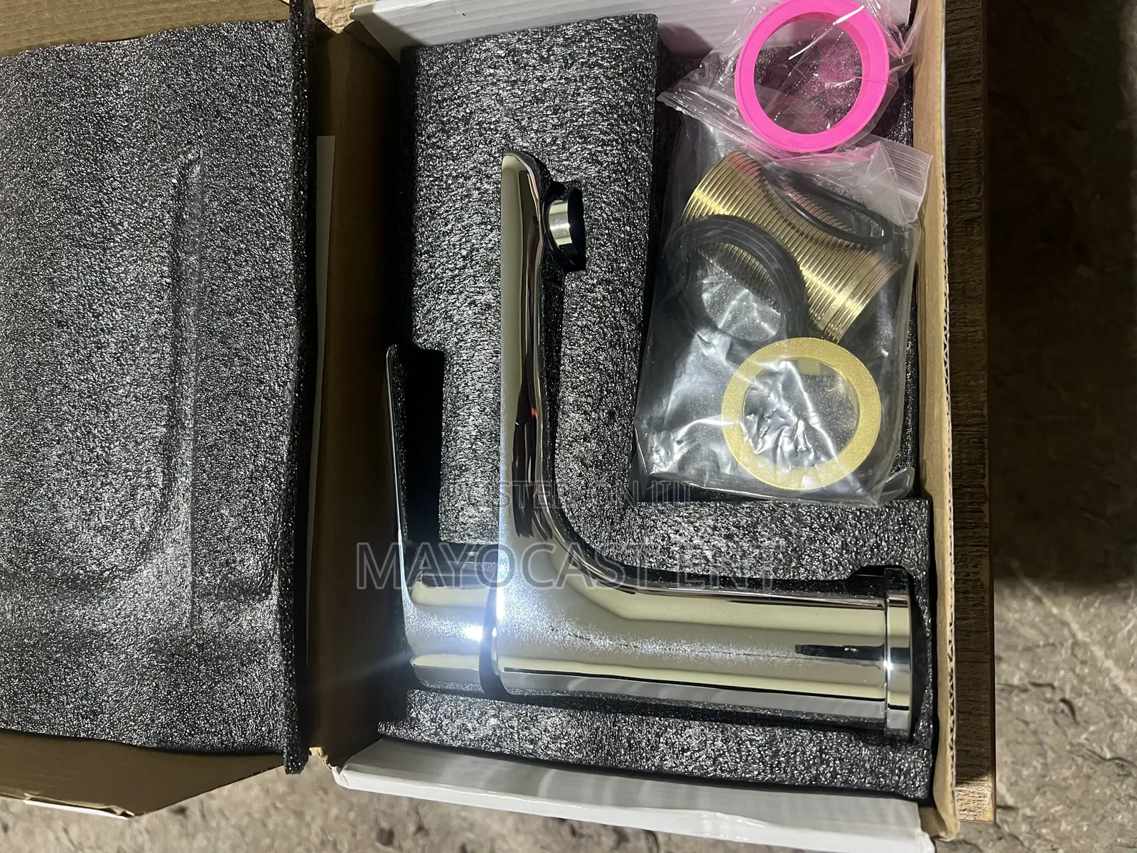 Basin Faucet - Basin Tap - Bathroom Tap (Hot Cold) With Flexible Tube