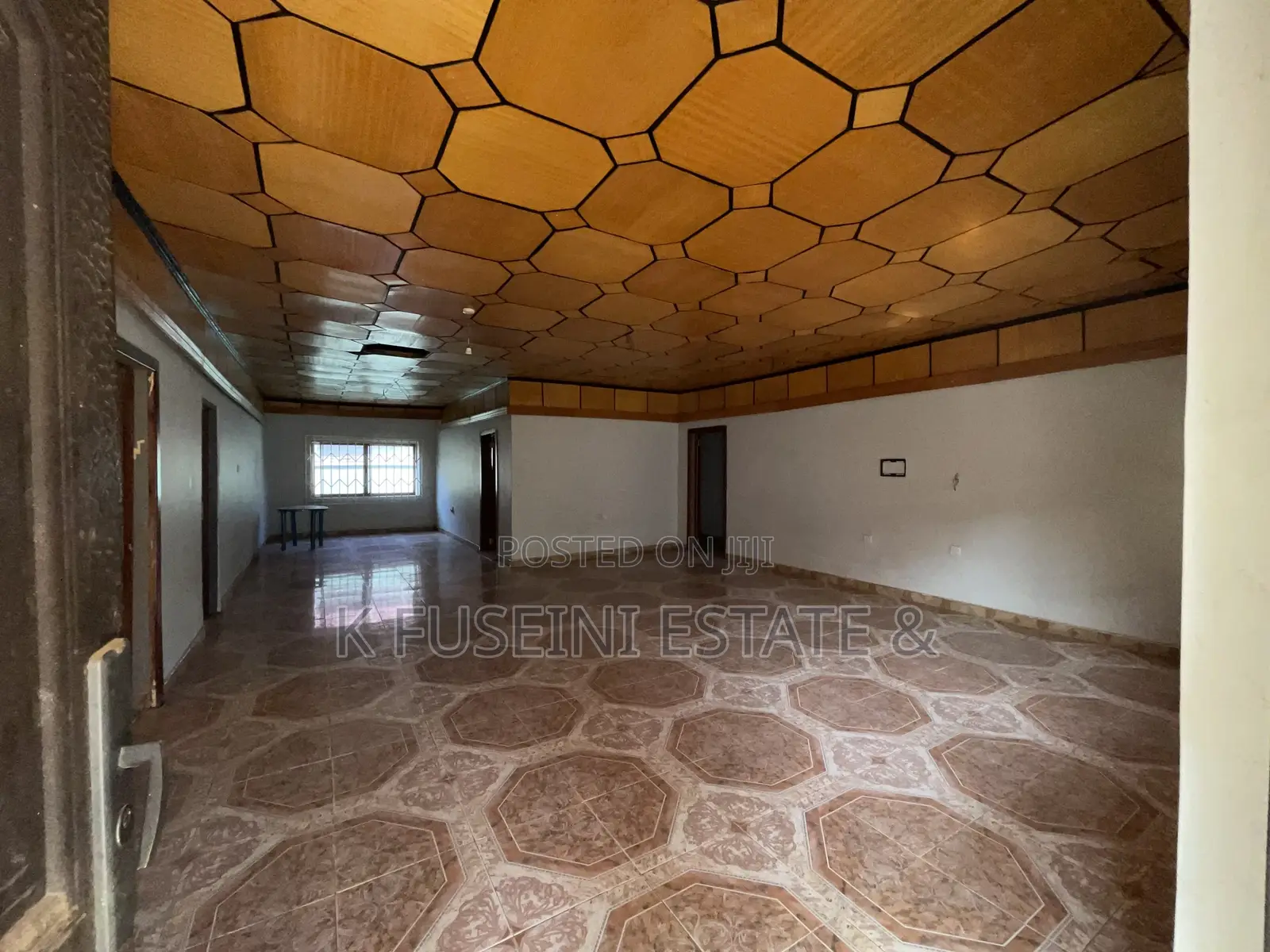 8bdrm House in K Fuseini Estate, Kumasi Metropolitan for sale
