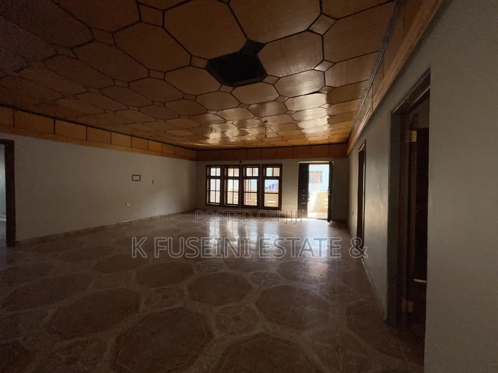 8bdrm House in K Fuseini Estate, Kumasi Metropolitan for sale