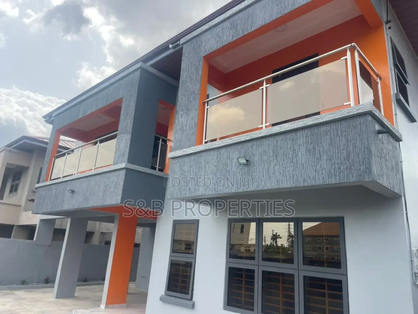 4bdrm House in Haatso for sale
