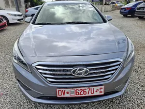 Hyundai Sonata Sport 2.0T Sedan FWD (2.0L 4cyl 6A) 2017 Silver