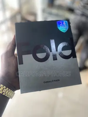 New Samsung Galaxy Z Fold4 256 GB Gray