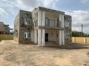 Furnished 5bdrm Condo in Enjoyy Estates, Tema Metropolitan for sale