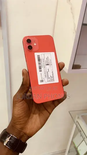 Apple iPhone 12 128 GB Red
