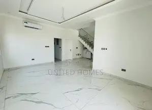 3bdrm House in Airport Residential Area for sale