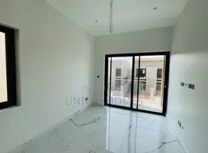3bdrm House in Airport Residential Area for sale