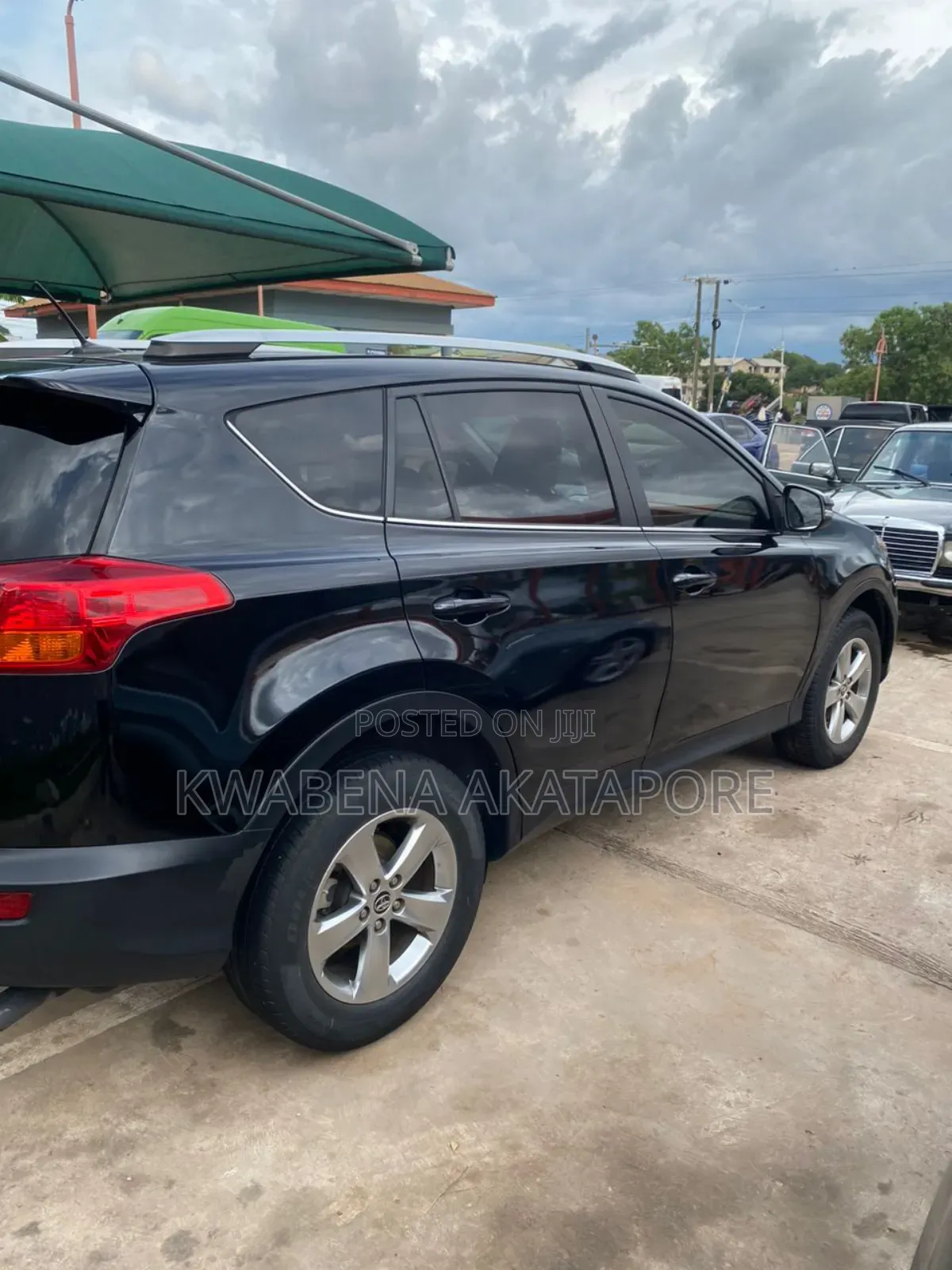 Toyota RAV4 XLE 4dr SUV AWD (2.5L 4cyl 6A) 2018 Black