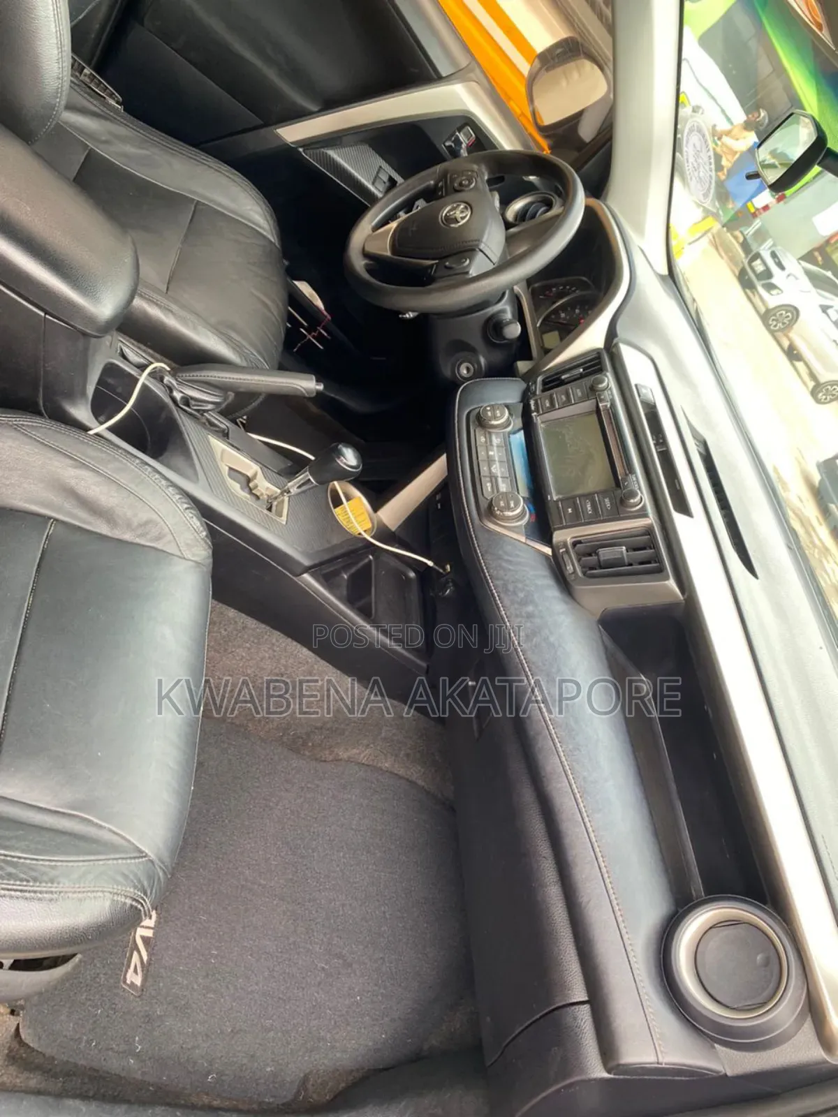Toyota RAV4 XLE 4dr SUV AWD (2.5L 4cyl 6A) 2018 Black