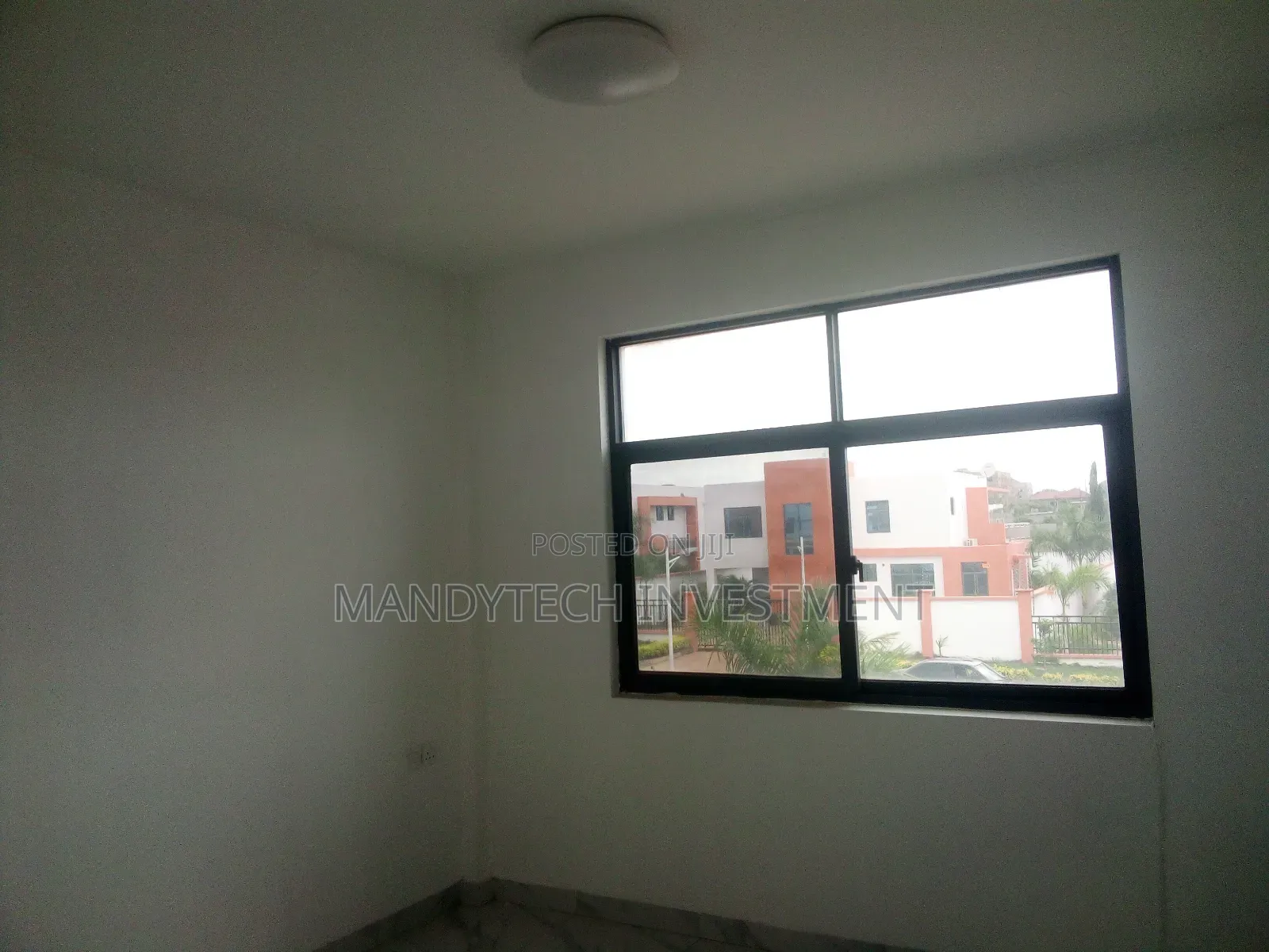 4bdrm Mansion in School Junction for sale