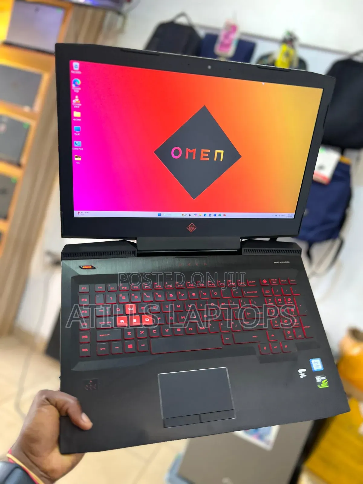 Laptop HP Omen 17-An188nr 16GB Intel Core I7 HDD+SSD 1.5T