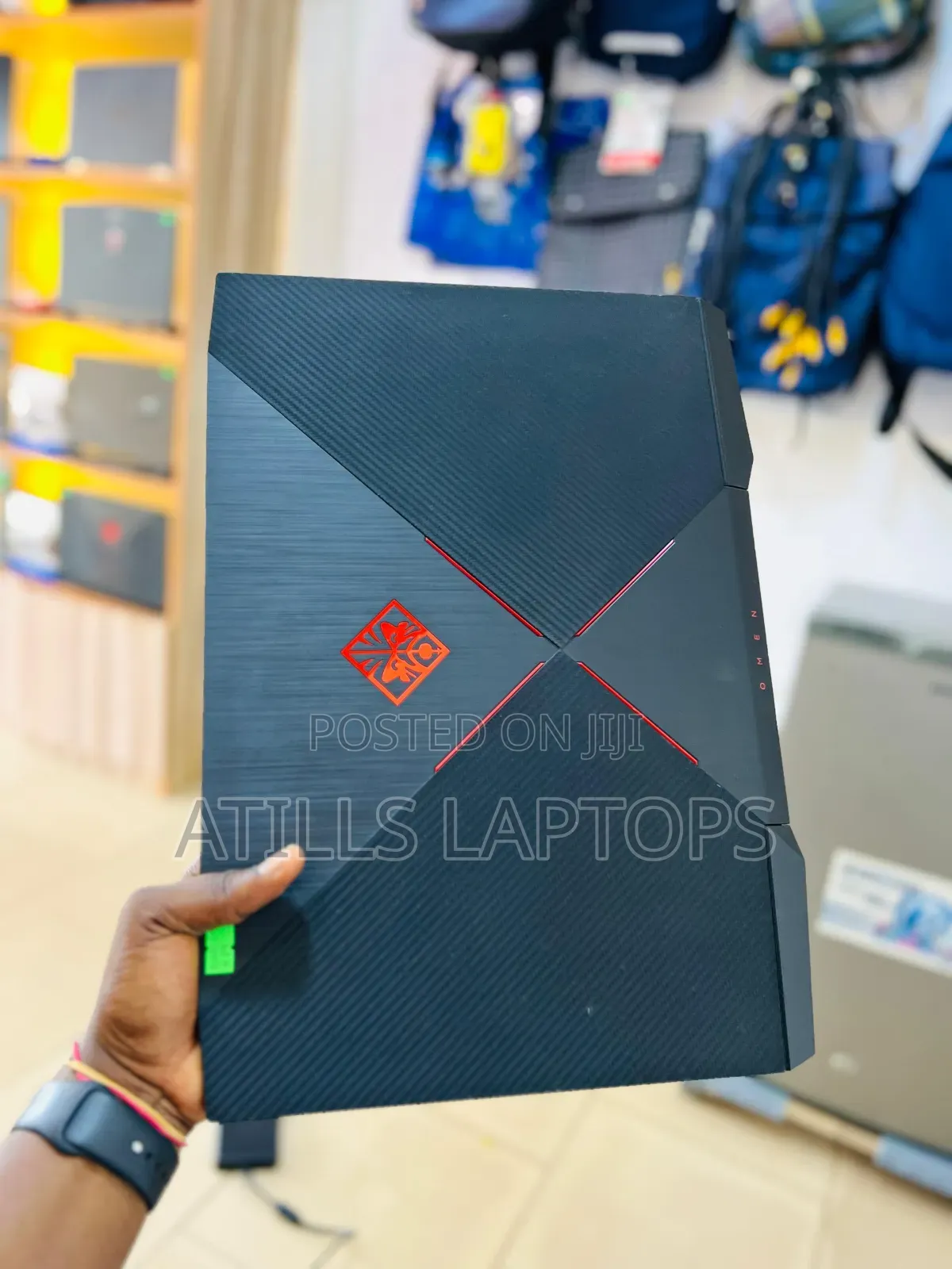 Laptop HP Omen 17-An188nr 16GB Intel Core I7 HDD+SSD 1.5T