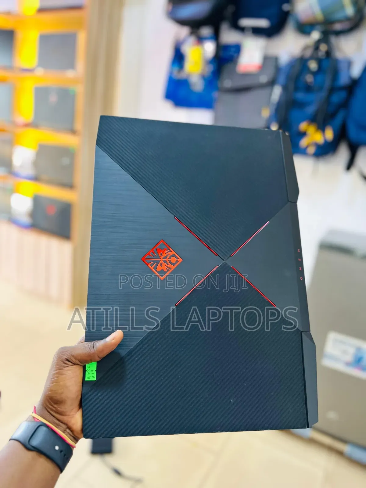 Laptop HP Omen 17-An188nr 16GB Intel Core I7 HDD+SSD 1.5T