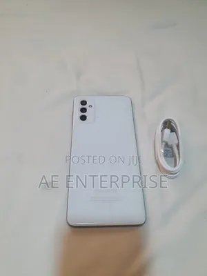 New Samsung Galaxy M52 5G 128 GB White