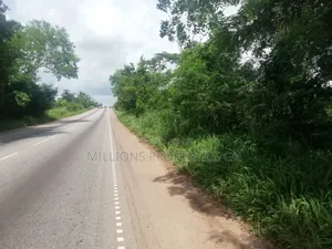 21 Acres Ejisu-Boankra(Kubase)