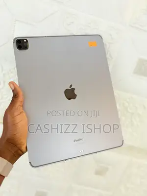 Apple iPad Pro 12.9 (2022) 256 GB Gray
