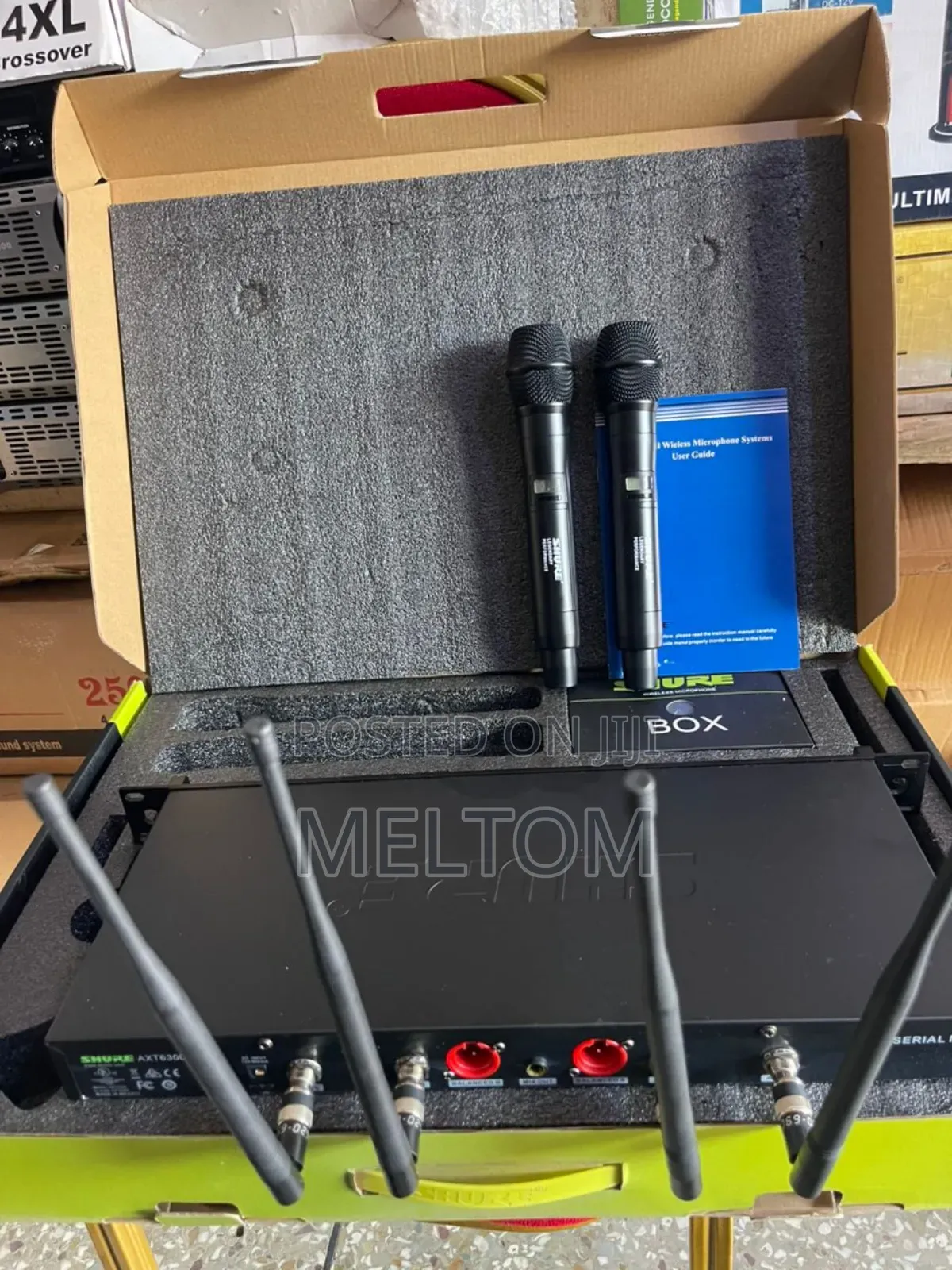Shure Axt6300 2in1 Wireless Microphone